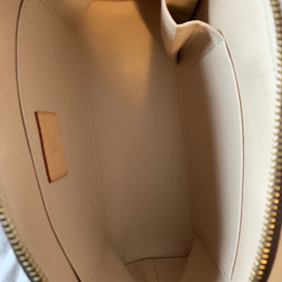 (Sold off Poshmark) Louis Vuitton Cosmetic Pouch GM - Picture 5 of 7